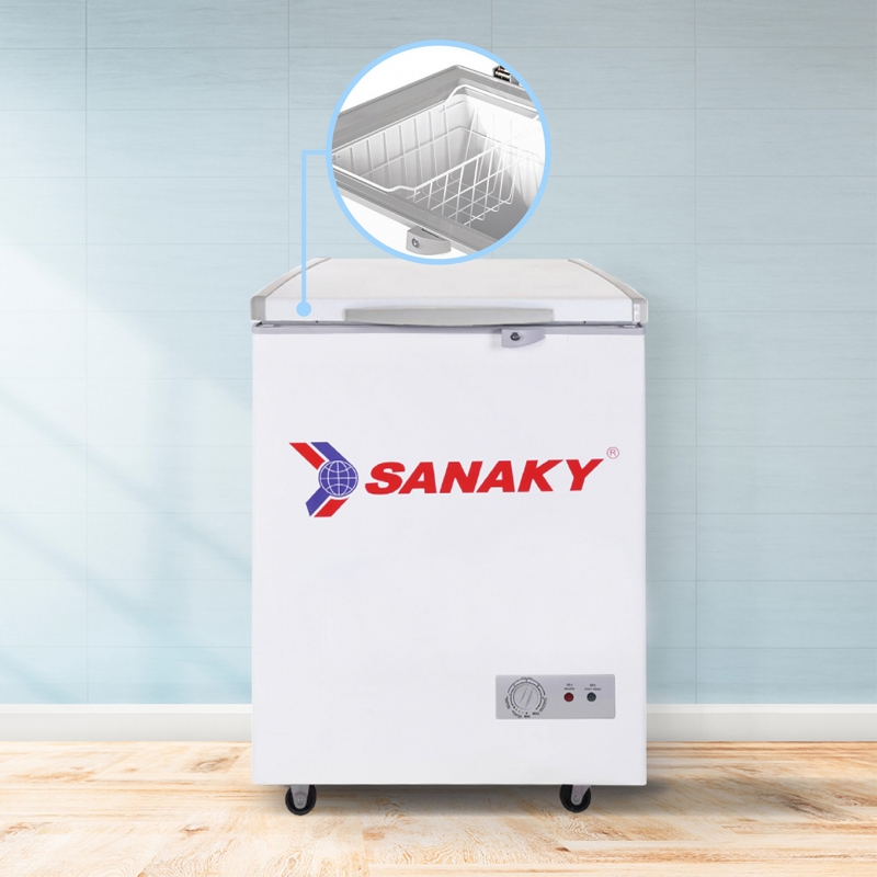 Tủ đông Sanaky VH-150HY2 có 1 rổ chứa đồ đặt bên trong tủ
