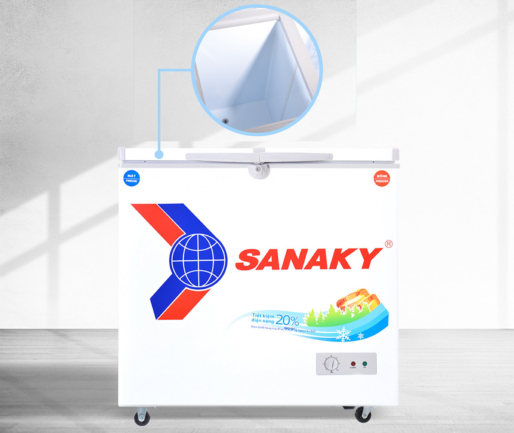 Lòng tủ đông Sanaky VH-2299W1 côi phẳng phủ nhựa hạn chế đóng tuyết